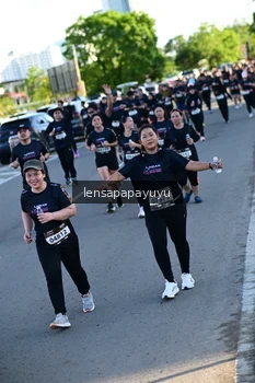 Runner Photo 1632053
