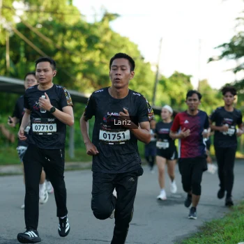 Runner Photo 1632065