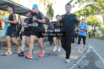 Runner Photo 1632102