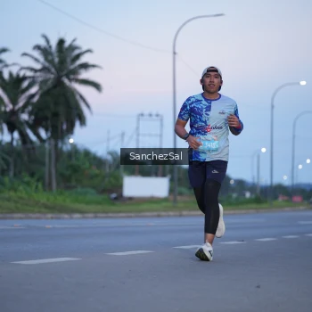 Runner Photo 1632236