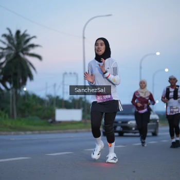 Runner Photo 1632281