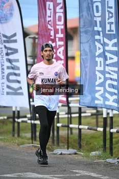 Runner Photo 1632316