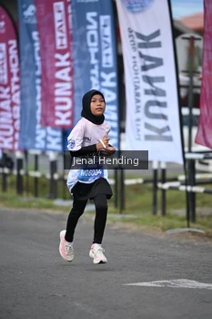 Runner Photo 1632347