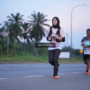 Runner Photo 1632512
