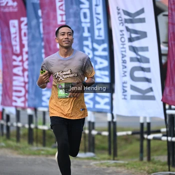 Runner Photo 1632565