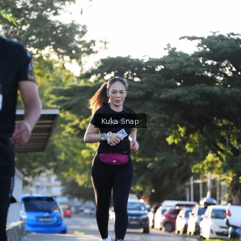 Runner Photo 1632718