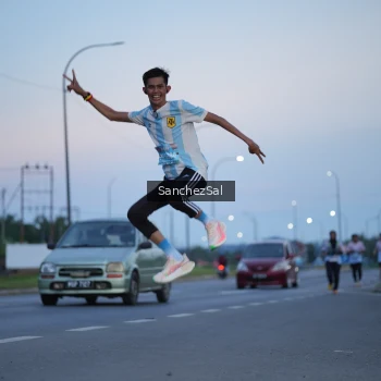 Runner Photo 1632773