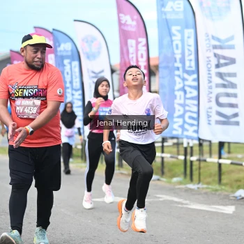 Runner Photo 1632807