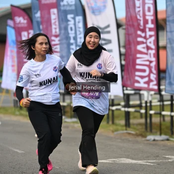 Runner Photo 1632843
