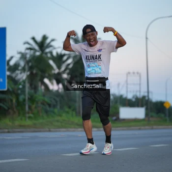 Runner Photo 1632908