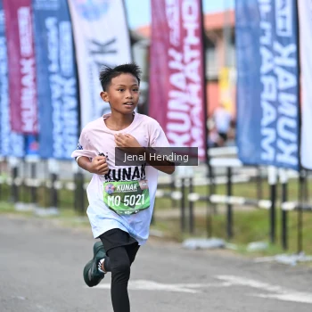 Runner Photo 1633116