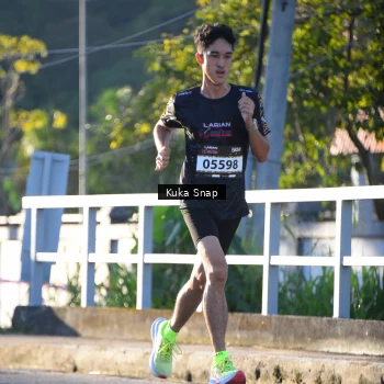 Runner Photo 1633122