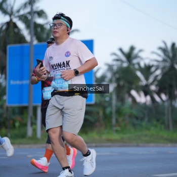 Runner Photo 1633181