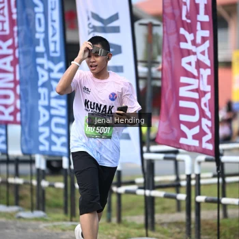 Runner Photo 1633209