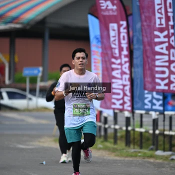 Runner Photo 1633225