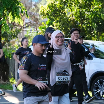 Runner Photo 1633353