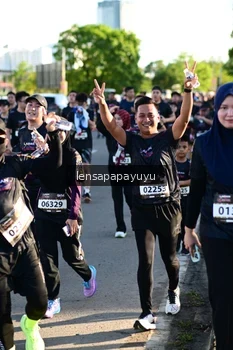Runner Photo 1633360