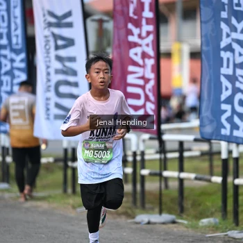 Runner Photo 1633385