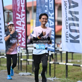 Runner Photo 1633410