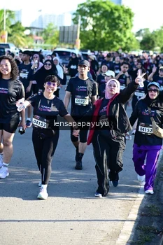 Runner Photo 1633423