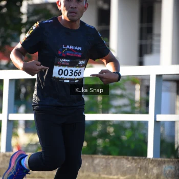 Runner Photo 1633486