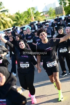 Runner Photo 1633596