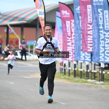 Runner Photo 1633605