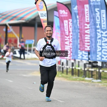 Runner Photo 1633614