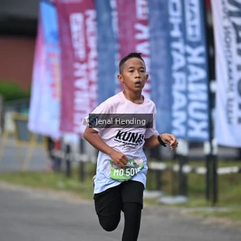 Runner Photo 1633629