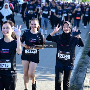 Runner Photo 1633636