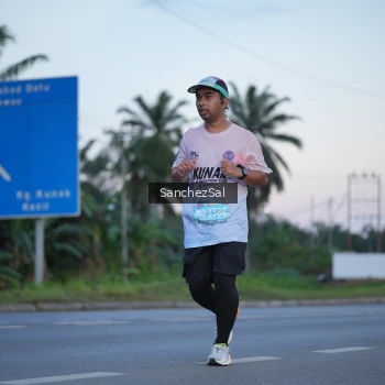 Runner Photo 1633720