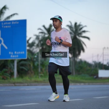 Runner Photo 1633730