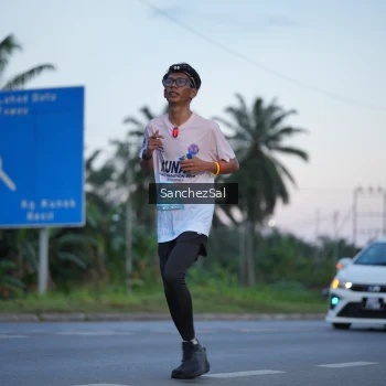 Runner Photo 1633737