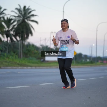 Runner Photo 1633760