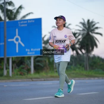 Runner Photo 1633786