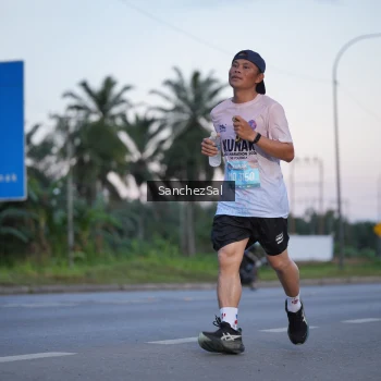 Runner Photo 1633831