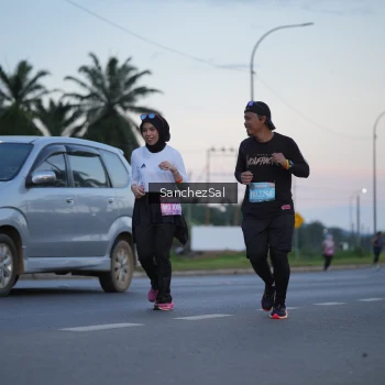 Runner Photo 1634013