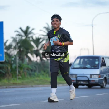 Runner Photo 1634028