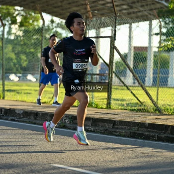 Runner Photo 1634089
