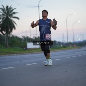 Runner Photo 1634156