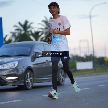 Runner Photo 1634300
