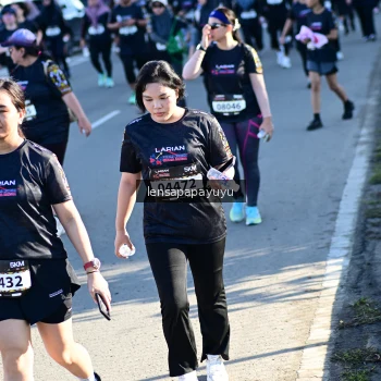 Runner Photo 1634342