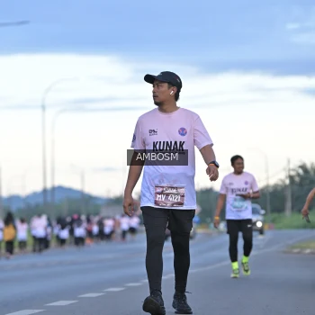 Runner Photo 1634422