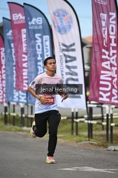 Runner Photo 1634434
