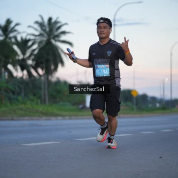 Runner Photo 1634441