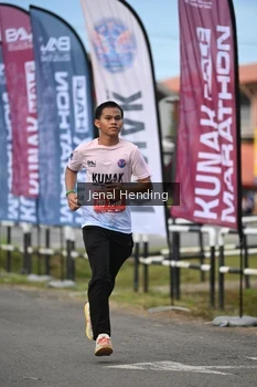 Runner Photo 1634453