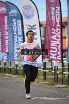 Runner Photo 1634458