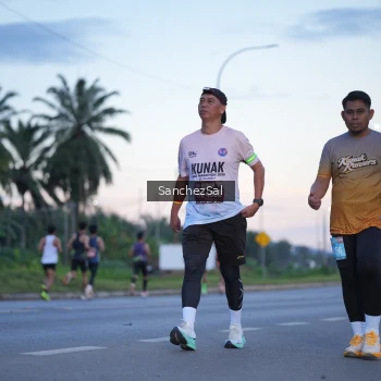 Runner Photo 1634688
