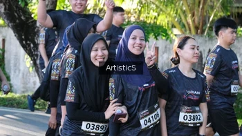 Runner Photo 1634692