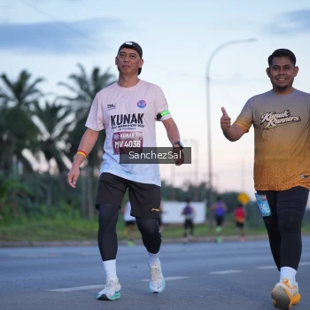 Runner Photo 1634709